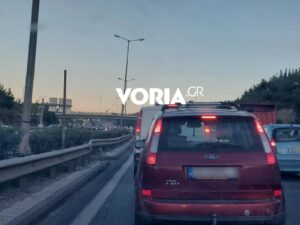 Θεσσαλονίκη: Καραμπόλα στην περιφερειακή οδό &#8211; Κομφούζιο στο σημείο