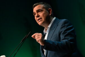 Αλέξης Τσίπρας: Τα κράτη μετατρέπονται σε ιδιωτικές εταιρείες των Προέδρων, των πρωθυπουργών και των ολιγαρχών