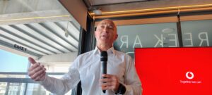 Αχιλλέας Κανάρης (Vodafone Ελλάδας): «Δεν πάμε πουθενά, εξετάζουμε και τυχόν εξαγορές»