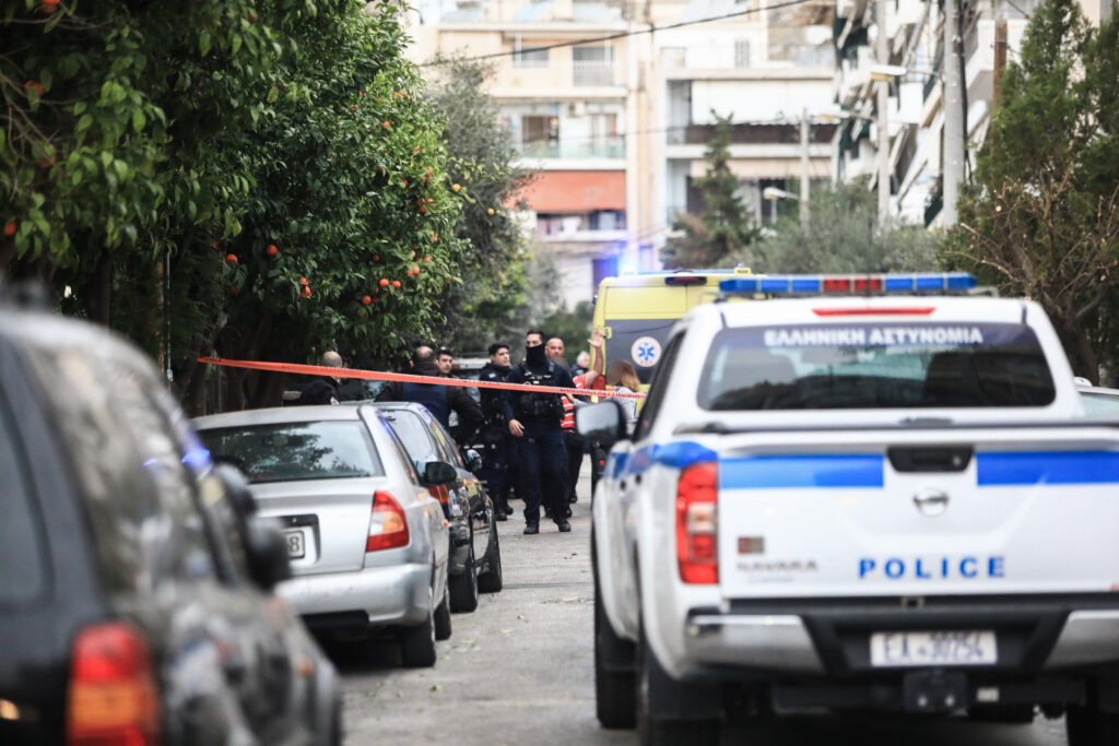 Γαλάτσι: Άνδρας ταμπουρώθηκε στο σπίτι του και απειλούσε να αυτοκτονήσει