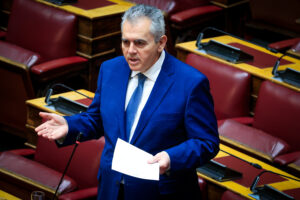 Ο Χαρακόπουλος καρφώνει υπουργούς για παράνομες αγροτικές αποζημιώσεις &#8211; «Ο κάμπος βοά»