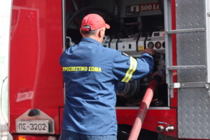 Φωτιά τώρα σε υπόγειο στη Μιχαλακοπούλου &#8211; Διακοπή κυκλοφορίας