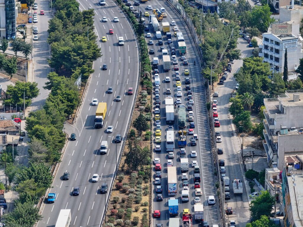 Κυκλοφοριακές ρυθμίσεις στον αυτοκινητόδρομο Αθηνών-Θεσσαλονίκης