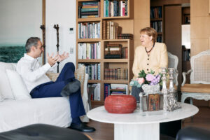 Τα&#8230;άπταιστα γερμανικά του Κυριάκου Μητσοτάκη