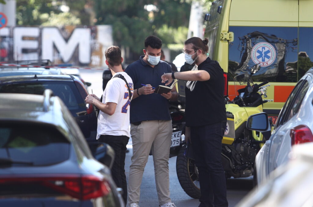 Δολοφονία στην Αγία Παρασκευή: Τι αναφέρουν αυτόπτες μάρτυρες – Αναζητείται ο δράστης (Photo)
