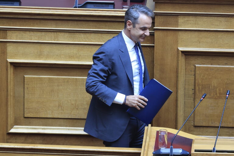 LIVE η παρέμβαση Μητσοτάκη στη Βουλή μετά το φιάσκο με Χαφτάρ