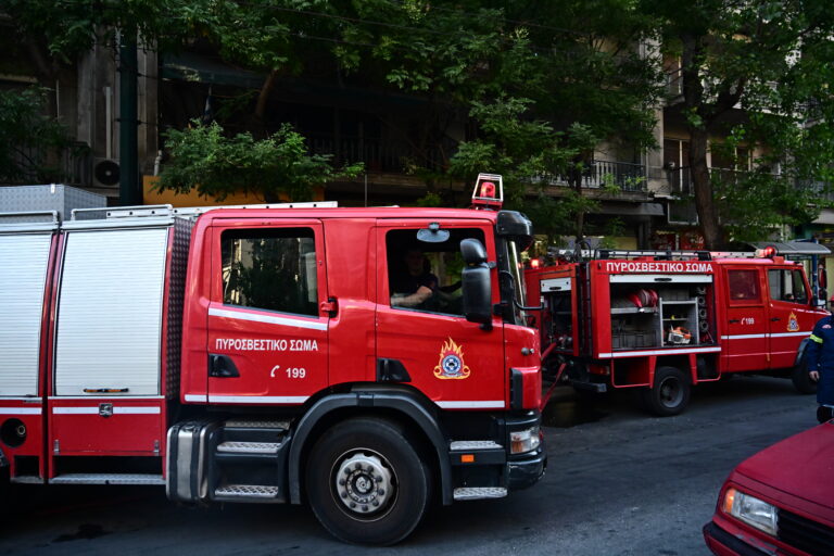Υπόνοια εμπρησμού για τη φωτιά στο σπίτι του Πέτρου Φιλιππίδη (Video)