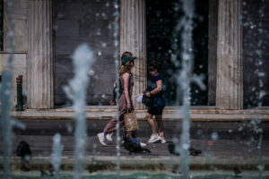 Καιρός: Καμίνι η χώρα με ακραίο καύσωνα και 43αρια – Οι πιο δύσκολες ημέρες
