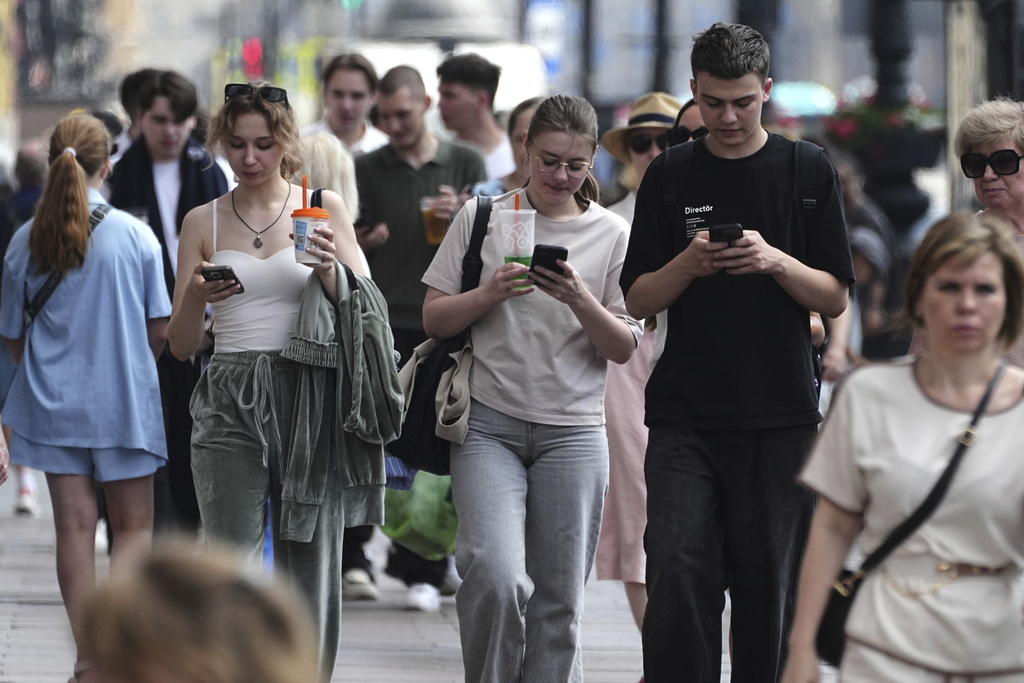 Smartphone: Αλλάζει η καθημερινή χρήση, κάθε μήνα 40 GB μέχρι το 2030