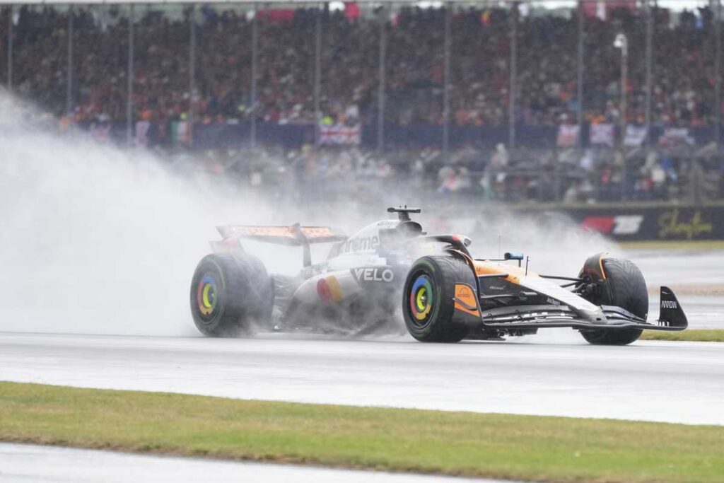 F1 – GP Βρετανίας: Πρώτη νίκη για τον Νόρις στο Σιλβερστόουν και 1-2 η McLaren – Παρθενικό βάθρο ο Χούλκενμπεργκ!