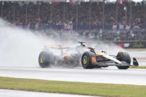 F1 &#8211; GP Βρετανίας: Πρώτη νίκη για τον Νόρις στο Σιλβερστόουν και 1-2 η McLaren &#8211; Παρθενικό βάθρο ο Χούλκενμπεργκ!