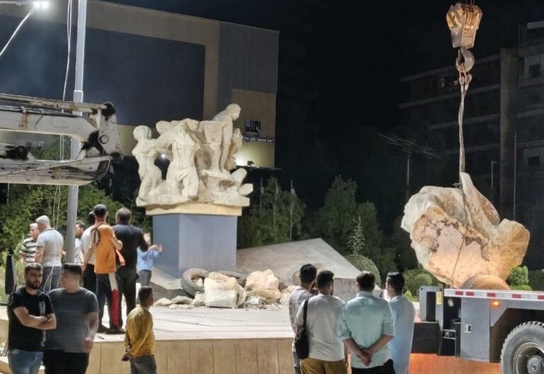 Συρία: Το καθεστώς των ισλαμιστών κατέστρεψε ιστορικό άγαλμα στο Χαλέπι