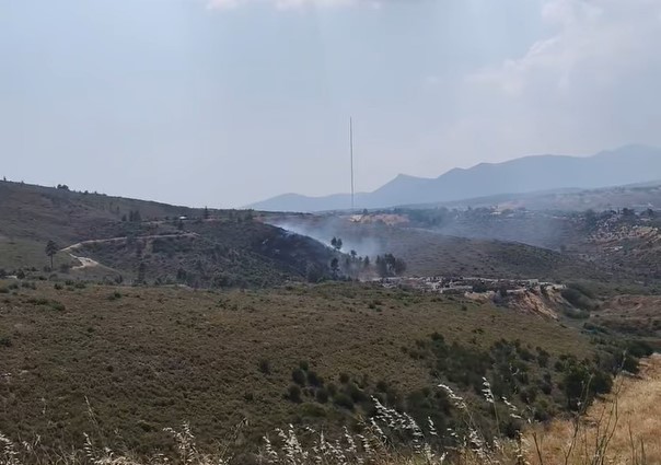Χωρίς ενεργό μέτωπο η φωτιά στη Σταμάτα (Video)