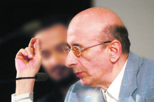 Λόγια ουσίας στο… πόδι με τον Μάνο Ελευθερίου