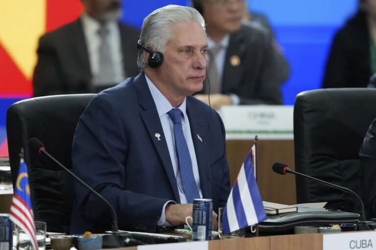 Κούβα: Οι ΗΠΑ στοχοποιούν με κυρώσεις τον πρόεδρο Ντίας-Κανέλ και υπουργούς