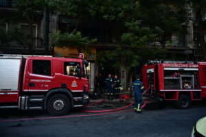 Πέτρος Φιλιππίδης: Φωτογραφίες από το σπίτι που κάηκε