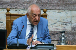 Βόμβα Κακλαμάνη: Εγώ θα έδινα στη δημοσιότητα τα πρακτικά του Συμβουλίου Αρχηγών του 2015