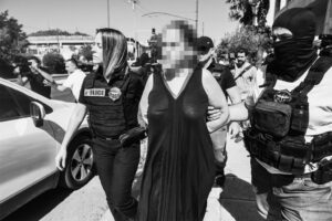 Όταν τα ΜΜΕ προάγουν τον ρατσισμό (Photos)