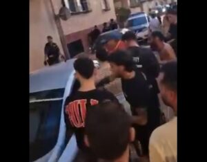 Ισπανία: Ρατσιστικές επιθέσεις ακροδεξιών κατά μεταναστών από Βόρεια Αφρική (Video)