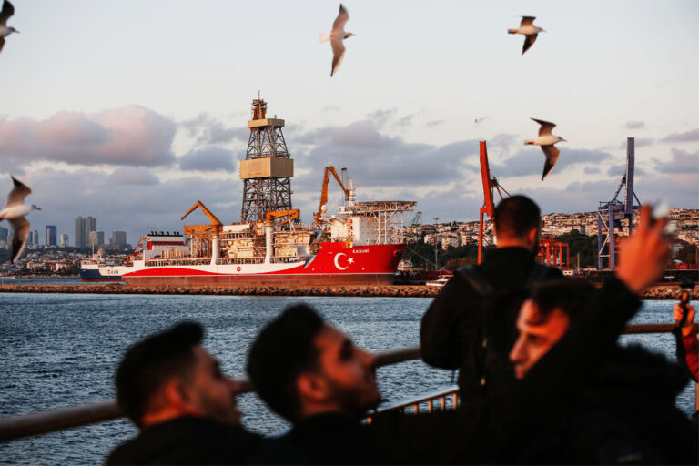 Δύο ακόμα πλωτά γεωτρύπανα αγόρασε η Τουρκία από τη Νορβηγία