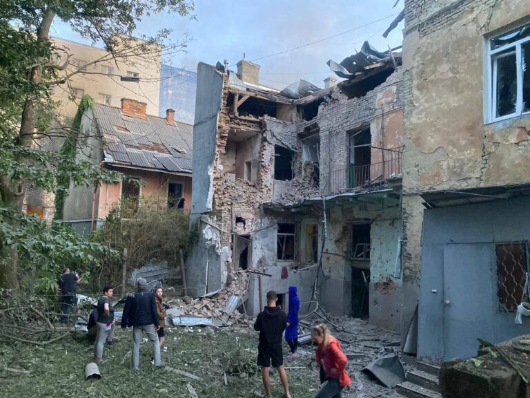 Ουκρανία: Σφοδρή νυχτερινή ρωσική επίθεση με 600 drones και 26 πυραύλους