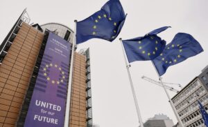 ΕΕ: «Κλείδωσε» το 18ο πακέτο κυρώσεων κατά της Ρωσίας &#8211; Τι προβλέπει