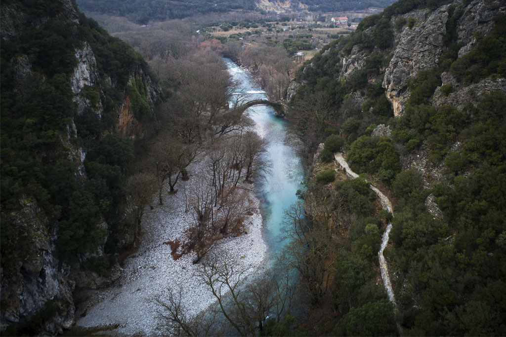 Νεκρή η 25χρονη Αμερικανίδα τουρίστρια που έπεσε στο Φαράγγι του Βίκου